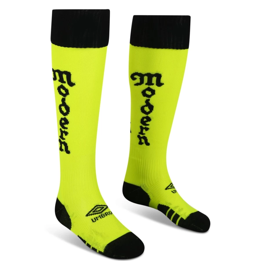 Umbro Men's Aries Rugby Sport Socks - Yellow/Black High-Performance Athletic Socks