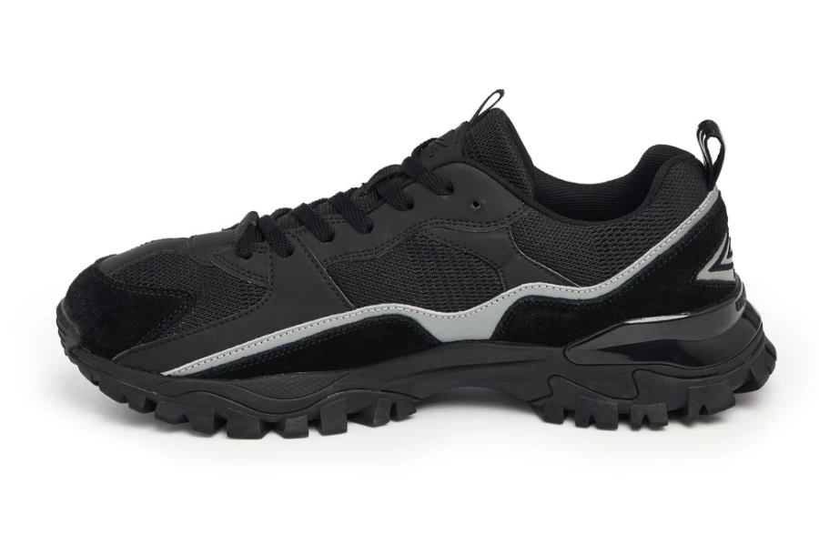 Umbro Men's Bumpy Sneakers in Black/Carbon/Neutral Gray - Comfortable Athletic Shoes