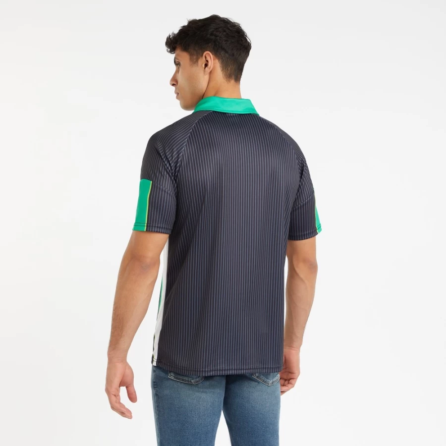 Umbro Men's Bolt Football Jersey - Black & Kelly Green Sports Shirt