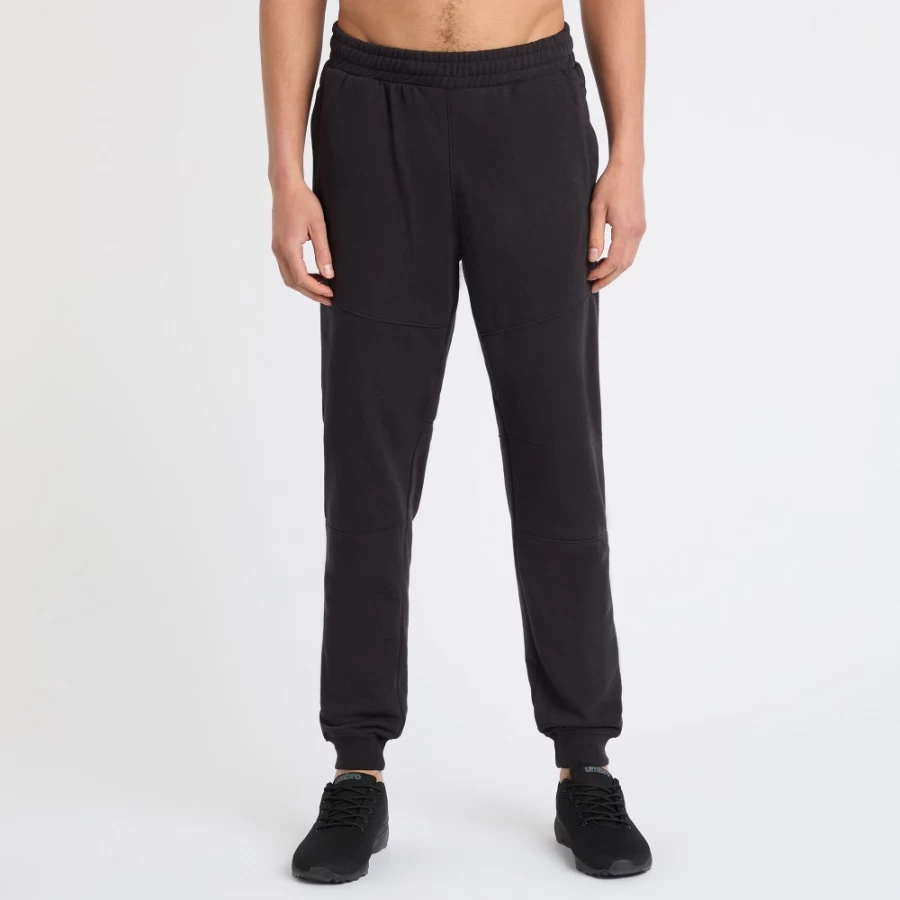 Umbro Men's Black Sports Style Pants - Athletic Comfort & Performance