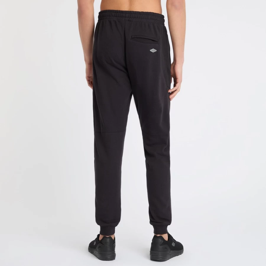 Umbro Men's Black Sports Style Pants - Athletic Comfort & Performance