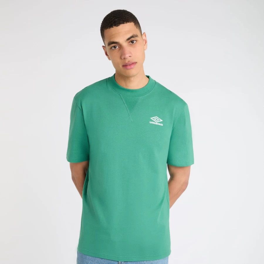 Umbro Men's Relaxed Fit T-Shirt in Fir Green & Ecru - Comfortable Casual Tee